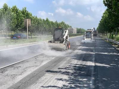 云夢公路養(yǎng)護提質榮獲全省"紅旗"單位